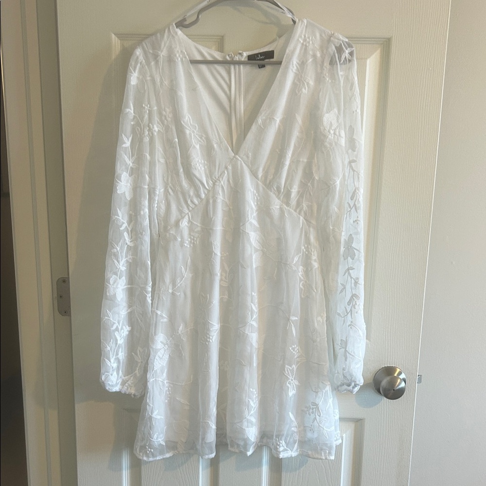 Lulu's White Floral Long Sleeve Dress
